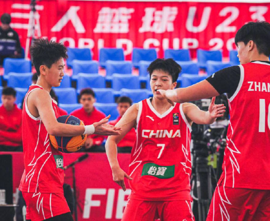 加时末段体能课后，深圳男篮遗憾出局备战NBA总决赛，态度坚定，赛程密集仍需轮换的简单介绍